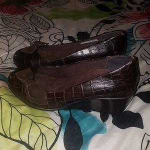 Brown wedge shoes
